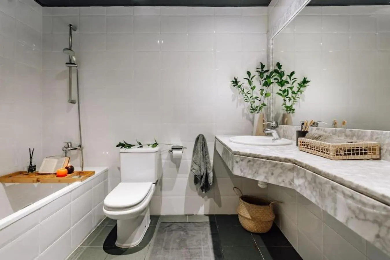 Kamina - 2 Bedroom In Passeig De Gracia Barcelona Apartment
