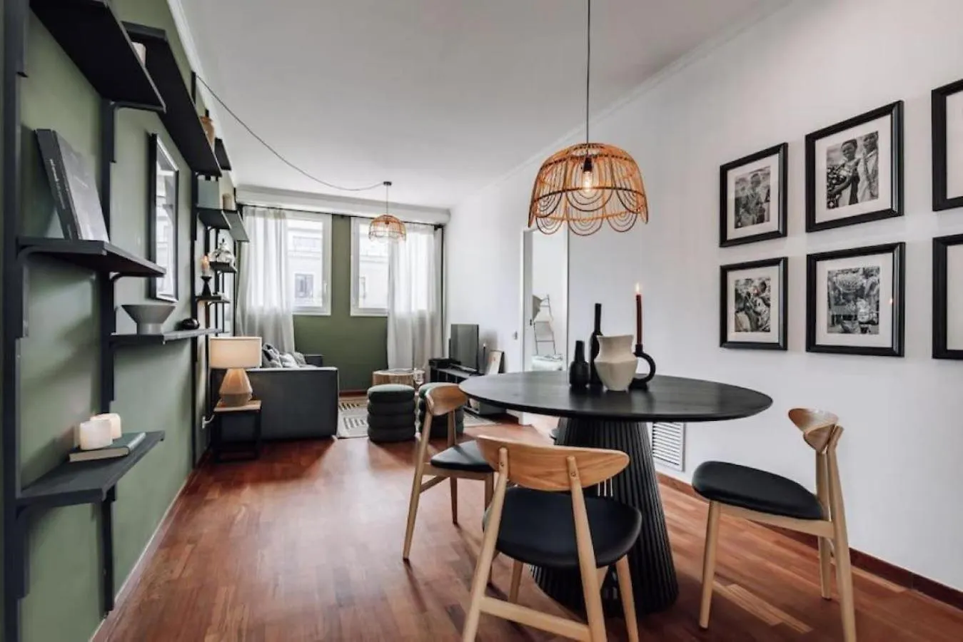 Apartment Kamina - 2 Bedroom In Passeig De Gracia Barcelona